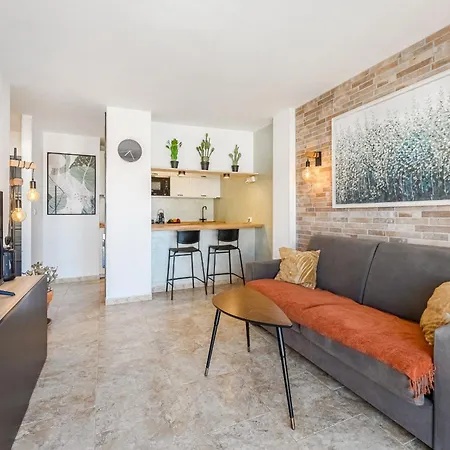 Apartment Paradise Golden San Eugenio