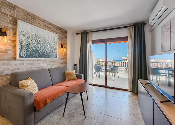 Paradise Golden San Eugenio Адехе