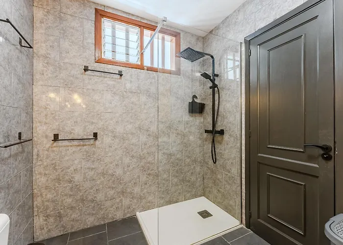 Paradise Golden San Eugenio Апартаменти Адехе