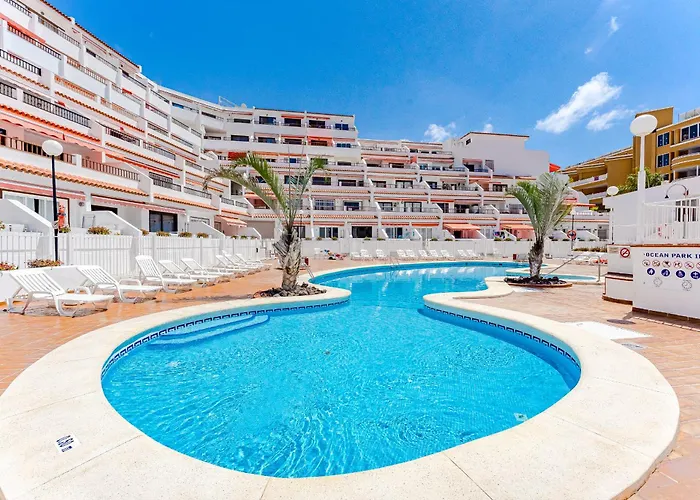 Paradise Golden San Eugenio Адехе